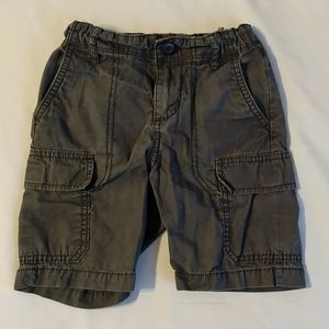 Old Navy gray cargo shorts, gray, boys size 5